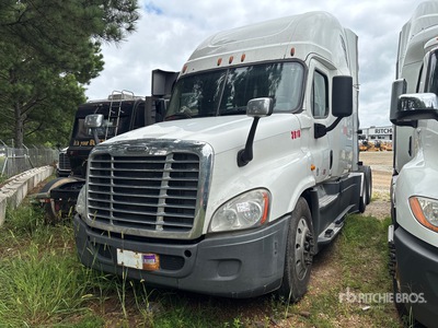 2016 Freightliner Cascadia 125 6x4 Ciągnik siodłowy T/A z kabiną sypialną