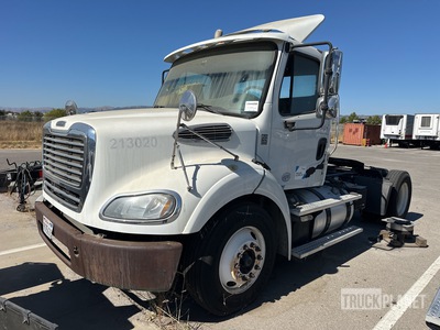 2013 Freightliner M2112 4x2 S/A Dagcabine Trekker (Inoperable)