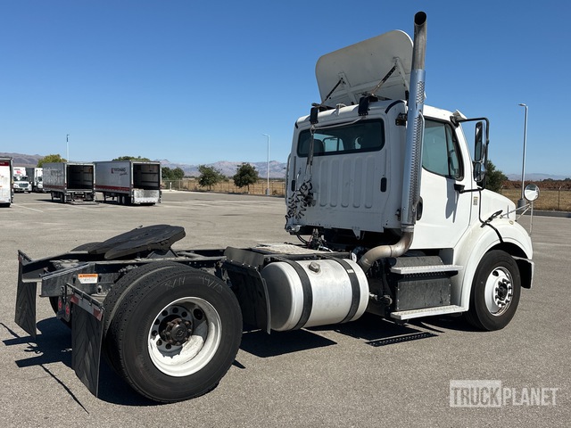 CAMIóN 2016 FREIGHTLINER