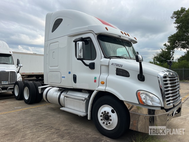 CAMIóN CAMAROTE 2017 FREIGHTLINER
