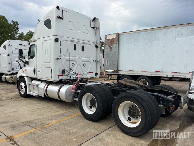 CAMIóN CAMAROTE 2017 FREIGHTLINER
