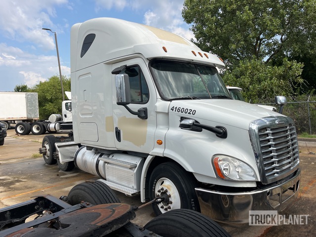 CAMIóN CAMAROTE 2016 FREIGHTLINER