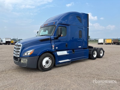2018 Freightliner Cascadia 126 6x4 T/A Sleeper Truck Tractor
