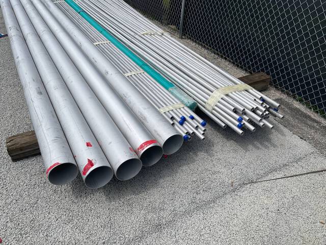 Quantity of Stainless Steel Welded Pipe