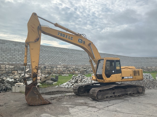 1993 John Deere 790E-LC Tracked Excavator 1993 John Deere 790E-LC Tracked Excavator
