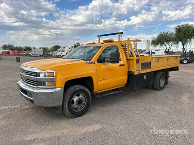 2016 Chevrolet Silverado 3500HD 4x2 Flatbed Truck
