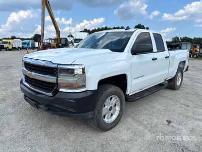 2017 Chevrolet Silverado 1500 4x4 Crew Cab Pickup