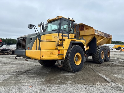 2014 Komatsu HM400-3 Articulated Dump Truck (Inoperable)