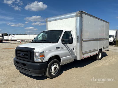 2022 Ford E-350 4x2 Camion fourgon