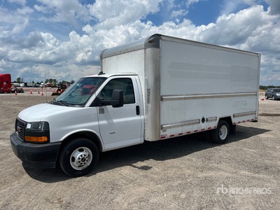 2021 GMC Savana 3500 4x2 Kastenwägen