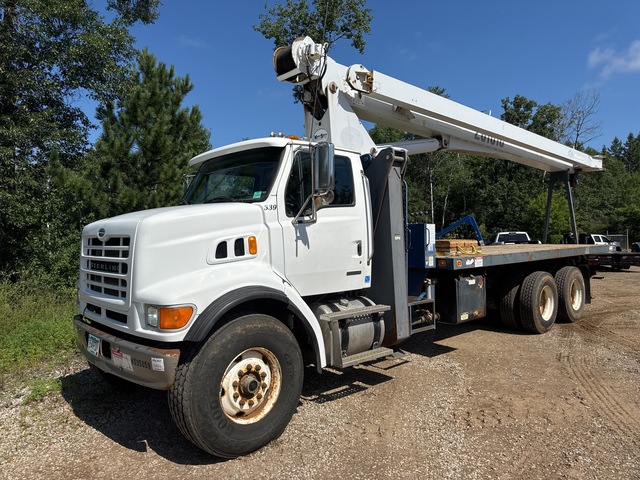 Manitex 26101 52000 lb Straight Boom on 2005 Sterling L7500 6x4 Boom Truck