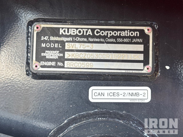 MINI CARGADOR SOBRE ORUGAS KUBOTA SVL753