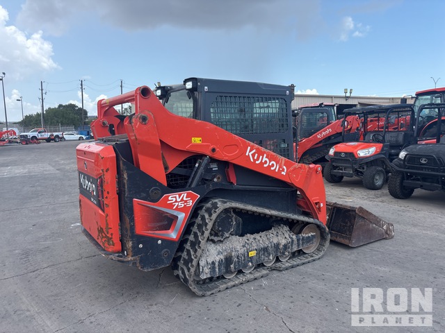 MINI CARGADOR SOBRE ORUGAS KUBOTA SVL753