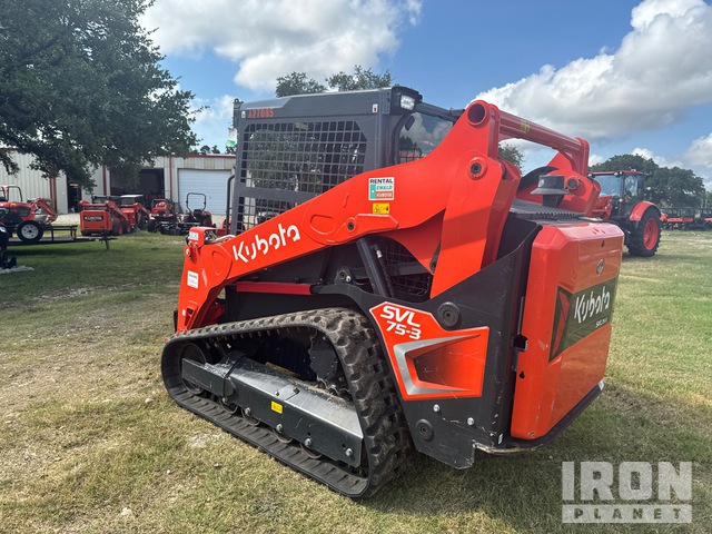 MINI CARGADOR SOBRE ORUGAS KUBOTA SVL753