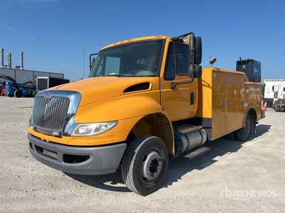 2016 International 4300 4x2 Service Truck