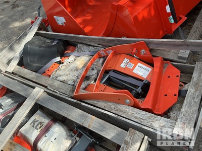 Kubota BH4985 SUBFRAME - Fits Kubota B82500, B82600, B82700,L3560 (Unused)
