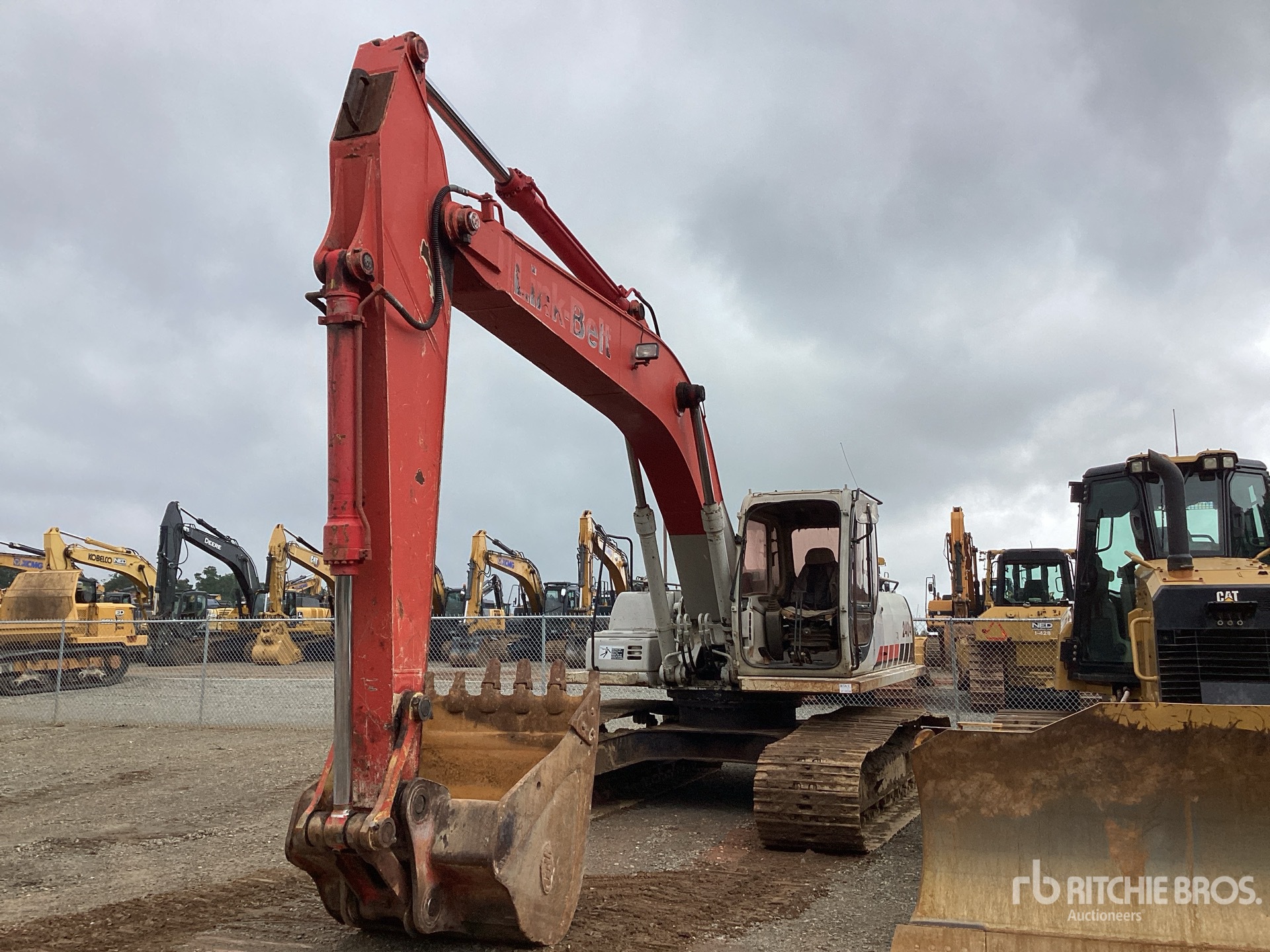 2006 Link-Belt 240LX Tracked Excavator