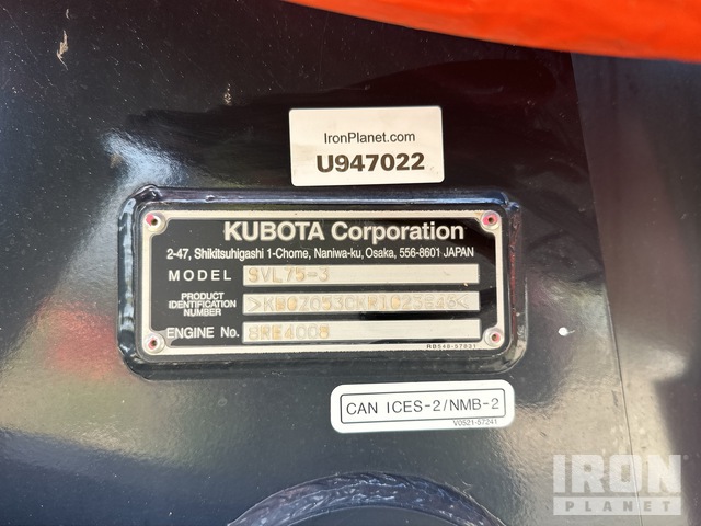 MINI CARGADOR SOBRE ORUGAS KUBOTA SVL753