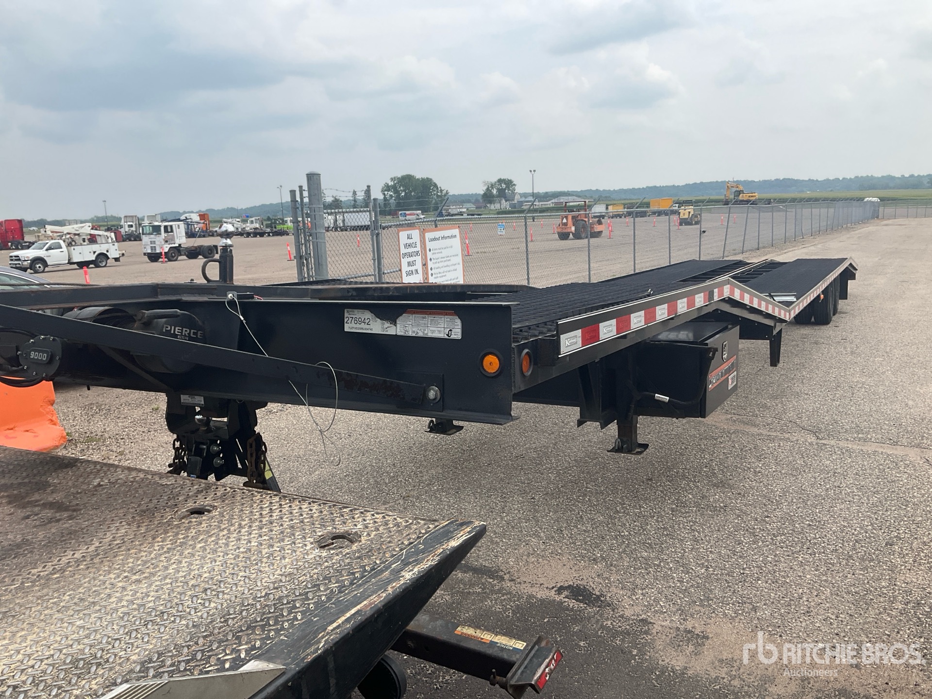 2024 Kaufman T/A Remorque pour transport d'automobiles