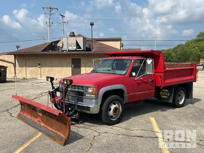 2002 Chevrolet 3500 4x2 Snow Plow Truck