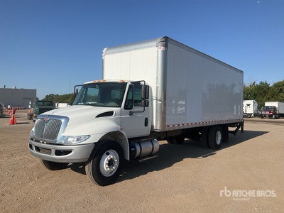 2018 International 4300 4x2 バントラック