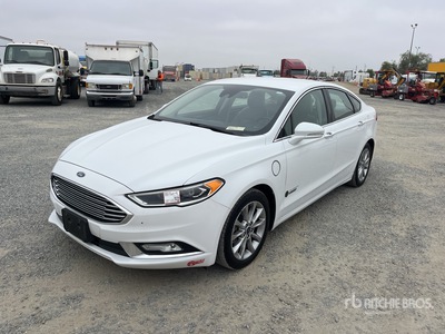 2017 Ford Fusion Energi Automobile