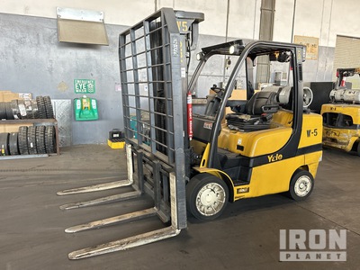 2018 (unverified) Yale GLC080VXNKSE096 7900 lb Cushion Tire Forklift