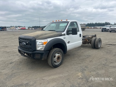 2014 Ford F-450 XL 4x2 Cab and Chassis (Inoperable)