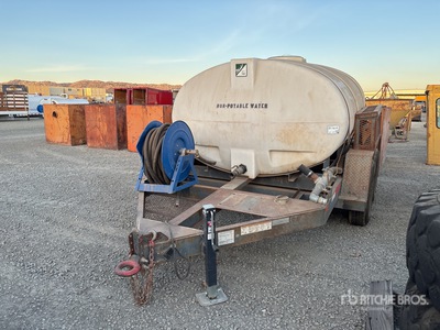 2021 Waterdog 8X10ATSWD T/A Water Tank Trailer