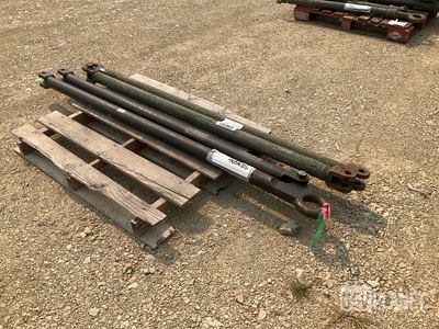 (2) Vehicle Tow Bars
