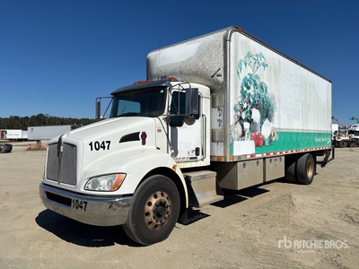 2013 Kenworth T270 4x2 Furgonetka