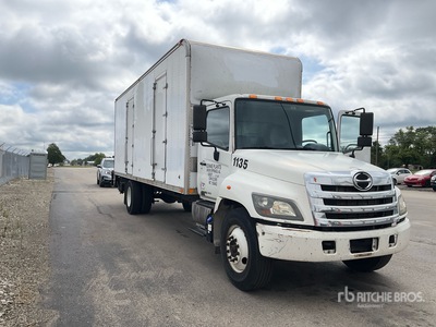 2014 Hino 268 Kastenwägen