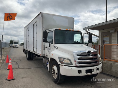 2014 Hino 268 Kastenwägen