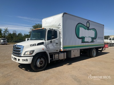 2014 Hino 268 4x2 Furgonetka