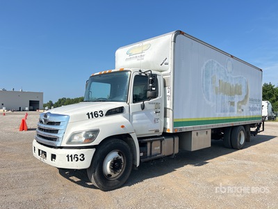 2014 Hino 268 4x2 Furgonetka