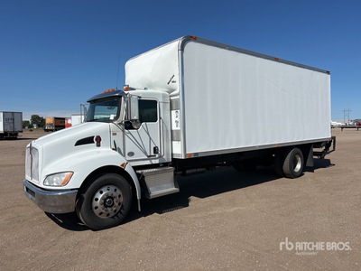 2013 Kenworth T270 4x2 Camion fourgon