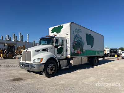 2013 Kenworth T270 4x2 Van Truck