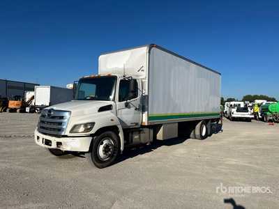 2014 Hino 268 4x2 Van Truck