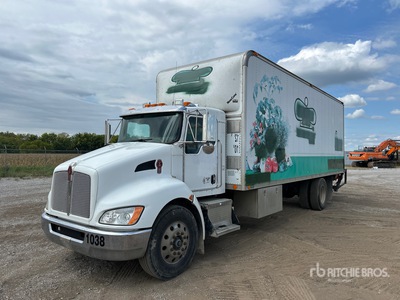 2013 Kenworth T270 4x2 Van Truck