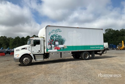 2013 Kenworth T270 4x2 Van Truck
