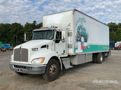 2013 Kenworth T270 4x2 Van Truck