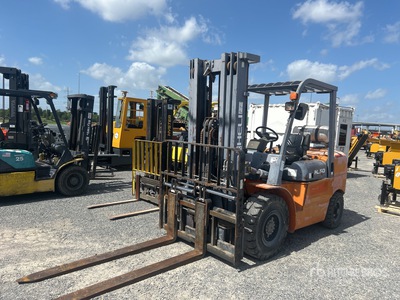 2015 Heli CPYD50 8120 lb Pneumatic Tire Forklift