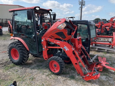 Kubota LX2610HSDC 4WD Utility Tractor
