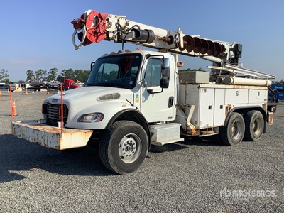 Altec DM45T on 2007 Freightliner M2 106 6x4 Digger Derrick Truck