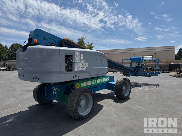 ELEVADOR TELESCóPICO 2014 GENIE 4WD S60X