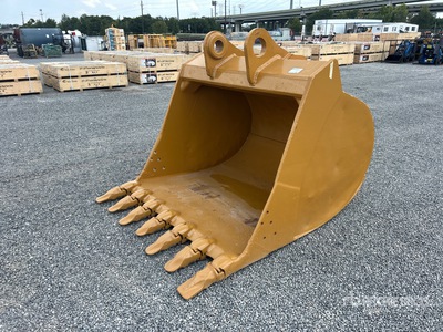 72 in Digging Excavator Bucket