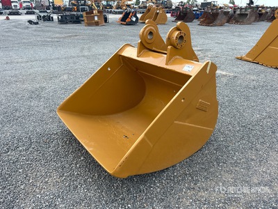 Finning 58 in Q/C Cleanup Excavator Bucket