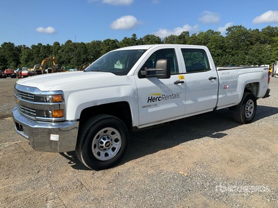2018 Chevrolet Silverado 3500HD 4x4 Crew Cab Pick-up