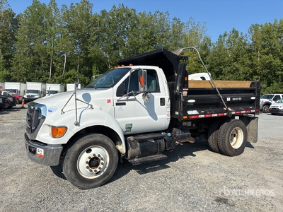 2015 Ford F-750 XL 4x2 Tipper Truck