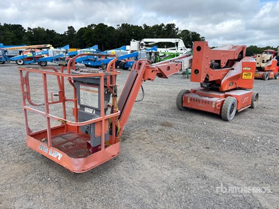2013 JLG E400AJPN 2WD Electric Articulating Boom Lift